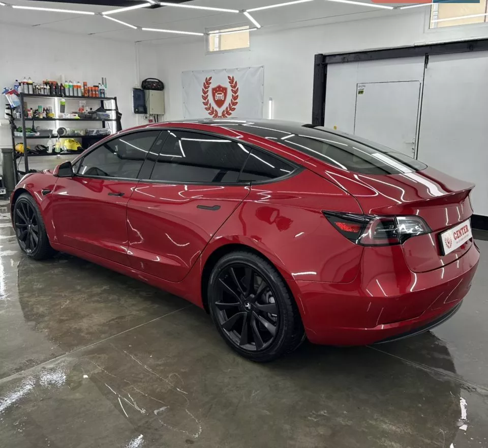 Tesla Model 3  82.5 kWh 2021211