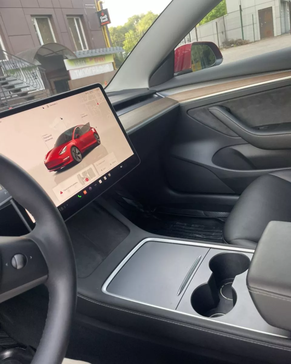 Tesla Model 3  82 kWh 2022111