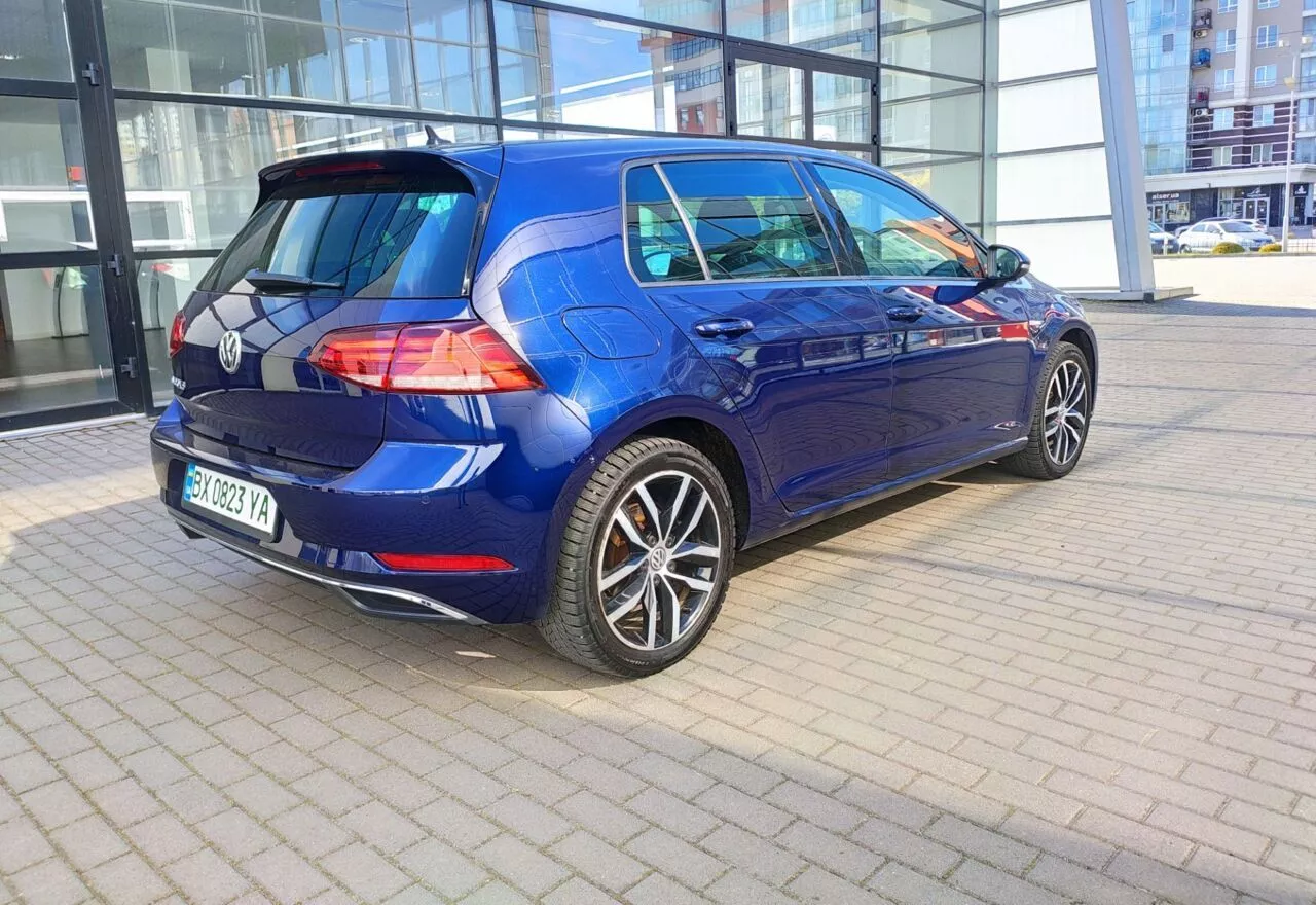 Volkswagen e-Golf  358 kWh 201861