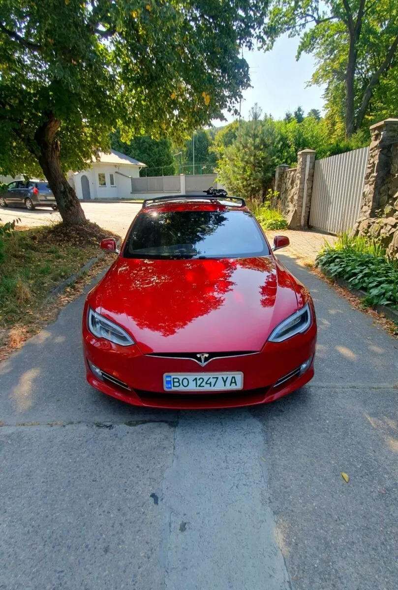 Tesla Model S  90 kWh 201681