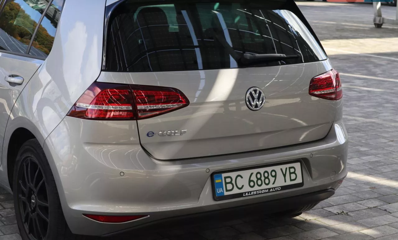 Volkswagen e-Golf  24 kWh 201571