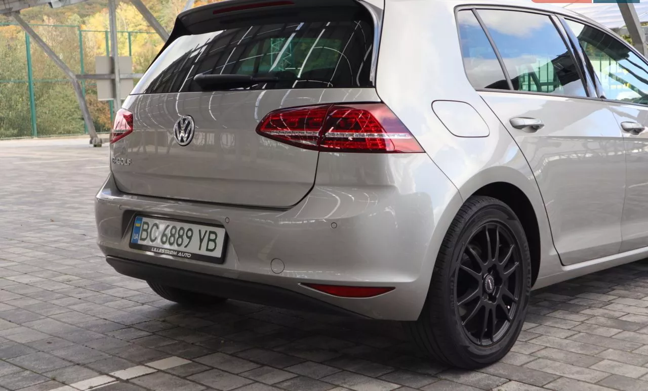 Volkswagen e-Golf  24 kWh 2015131