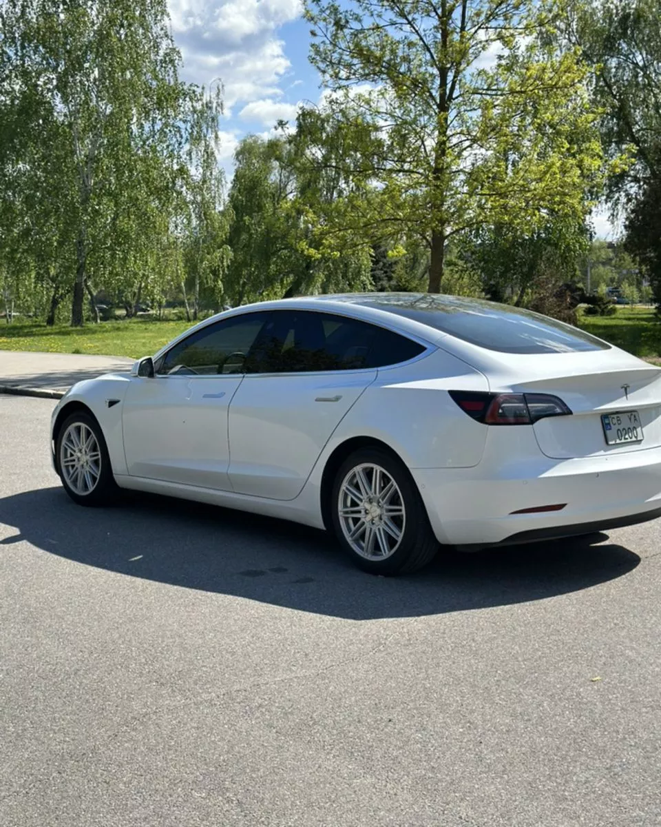 Tesla Model 3  54 kWh 201931