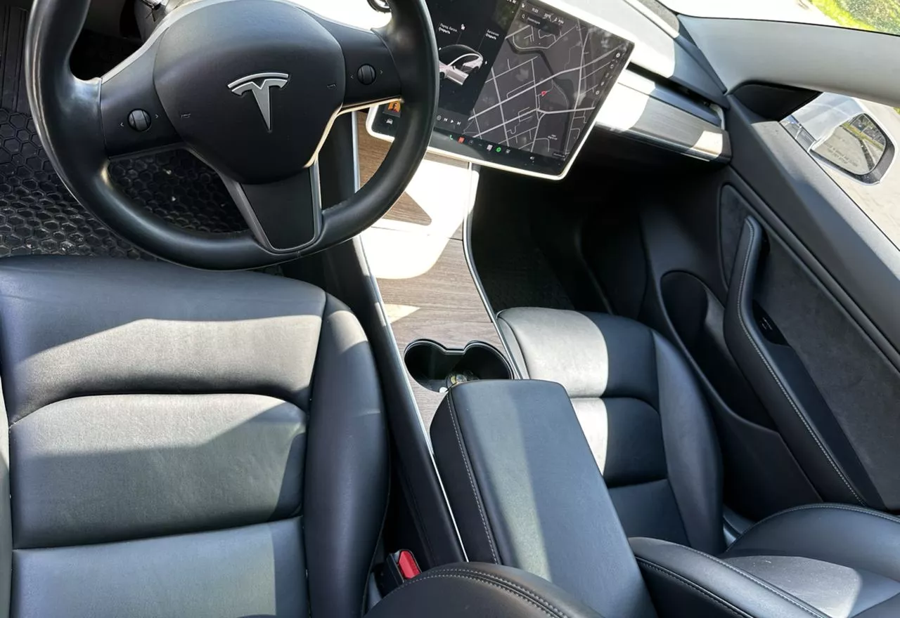 Tesla Model 3  54 kWh 201941