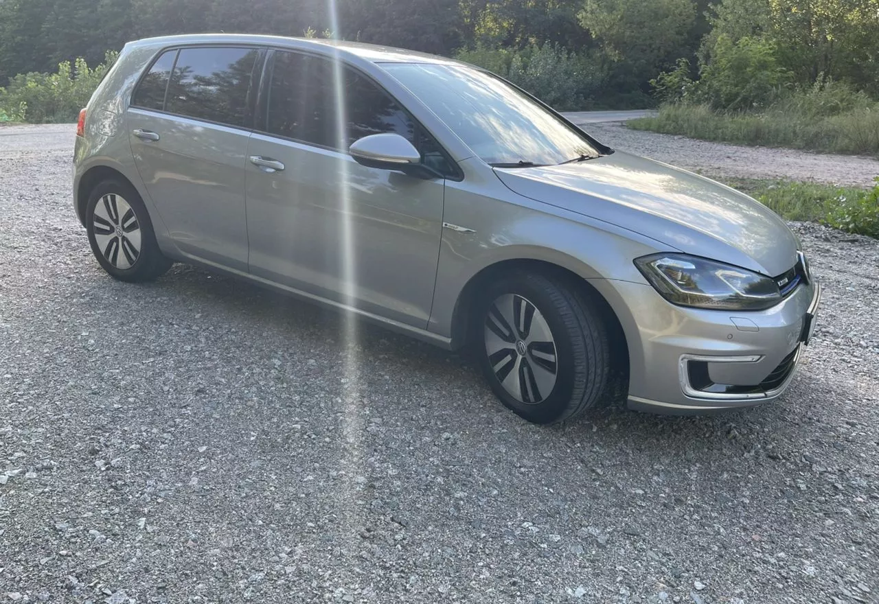 Volkswagen e-Golf  35.8 kWh 201821