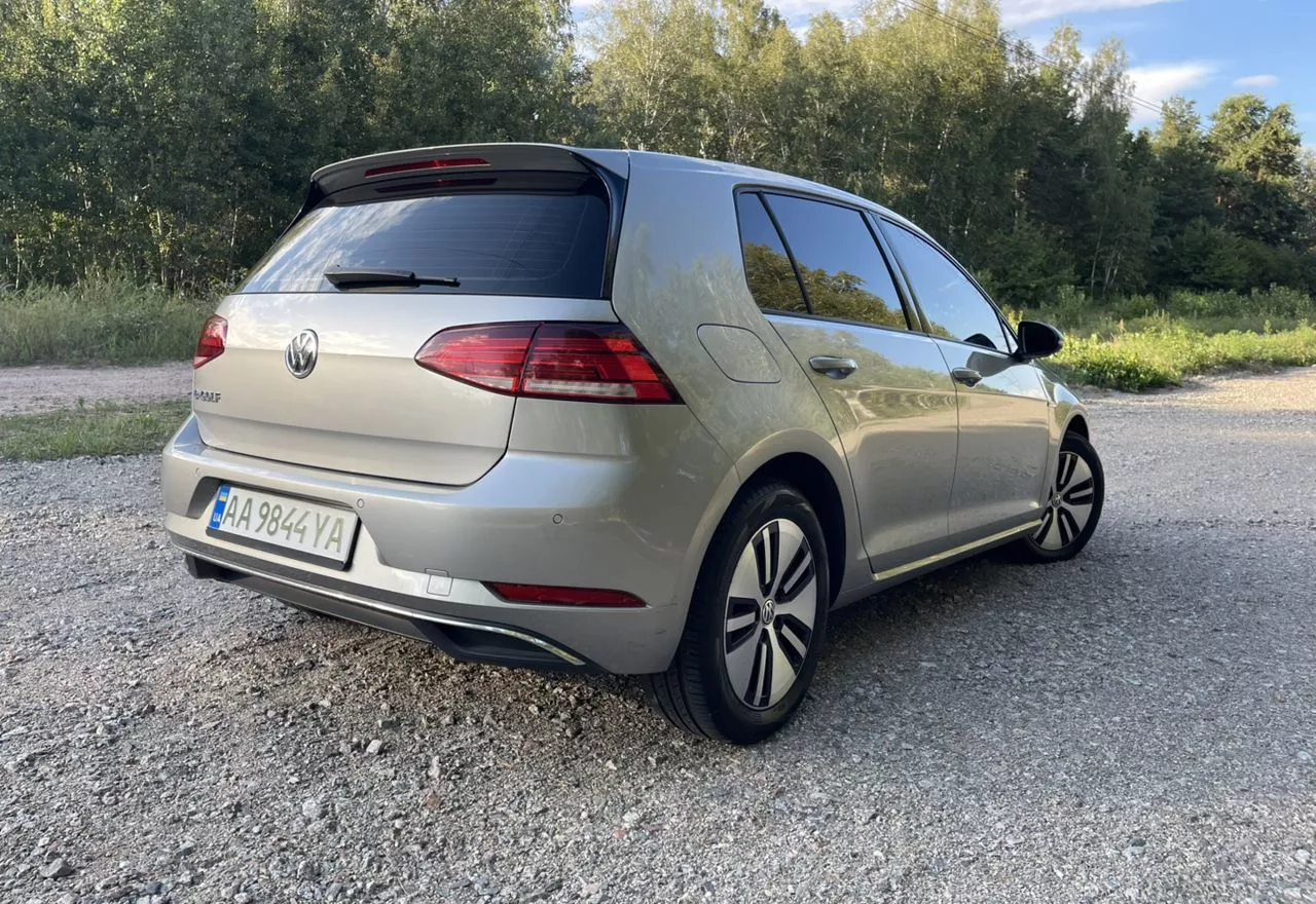 Volkswagen e-Golf  35.8 kWh 201831