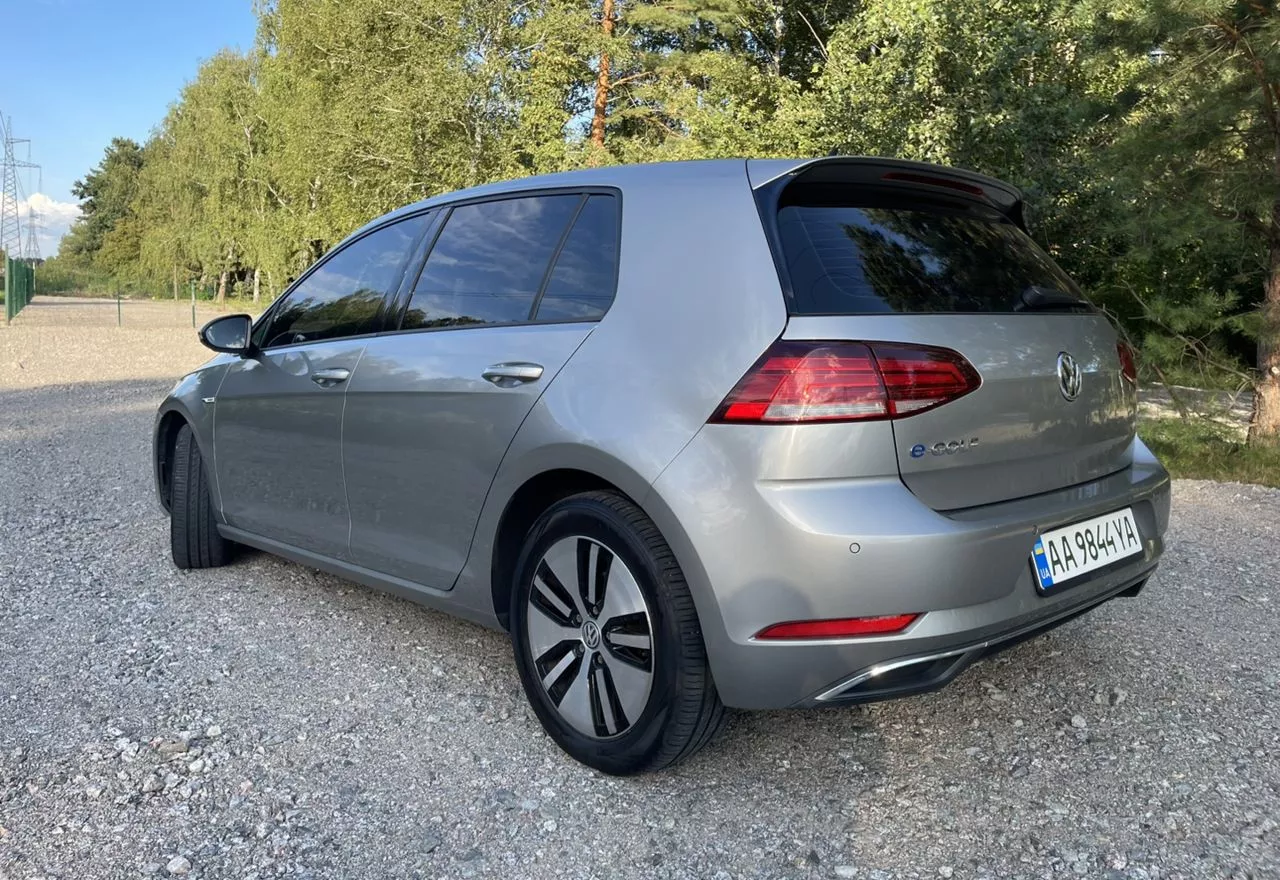 Volkswagen e-Golf  35.8 kWh 201841