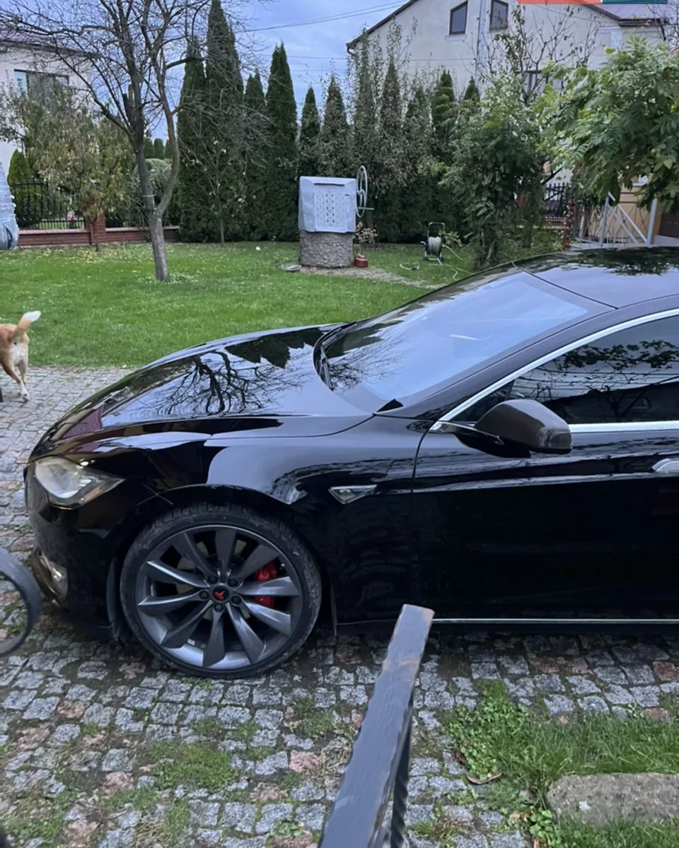 Tesla Model S  85 kWh 2016151