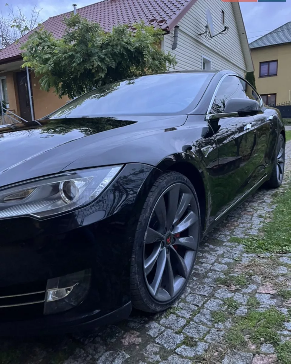 Tesla Model S  85 kWh 2016161