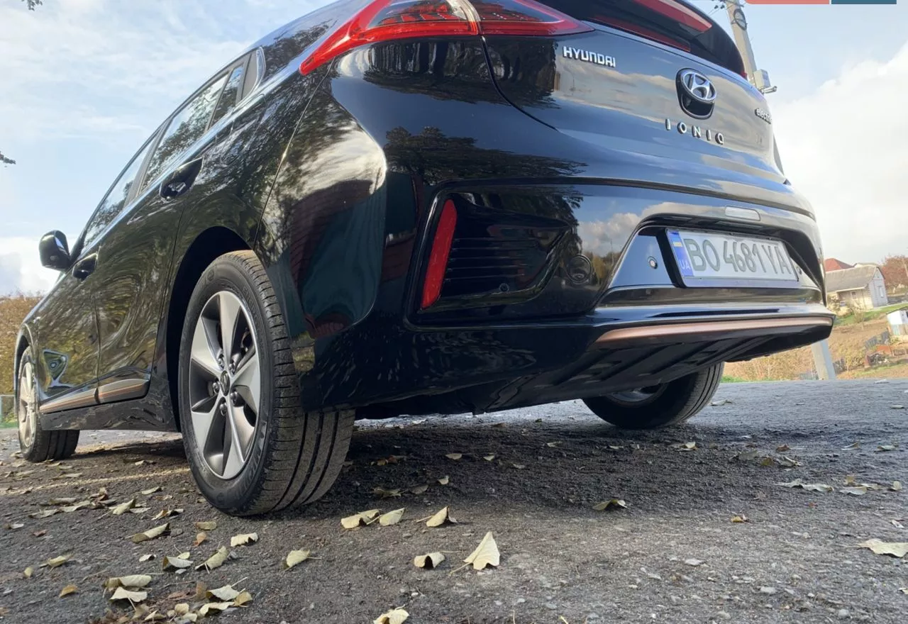 Hyundai Ioniq  28.3 kWh 2018141