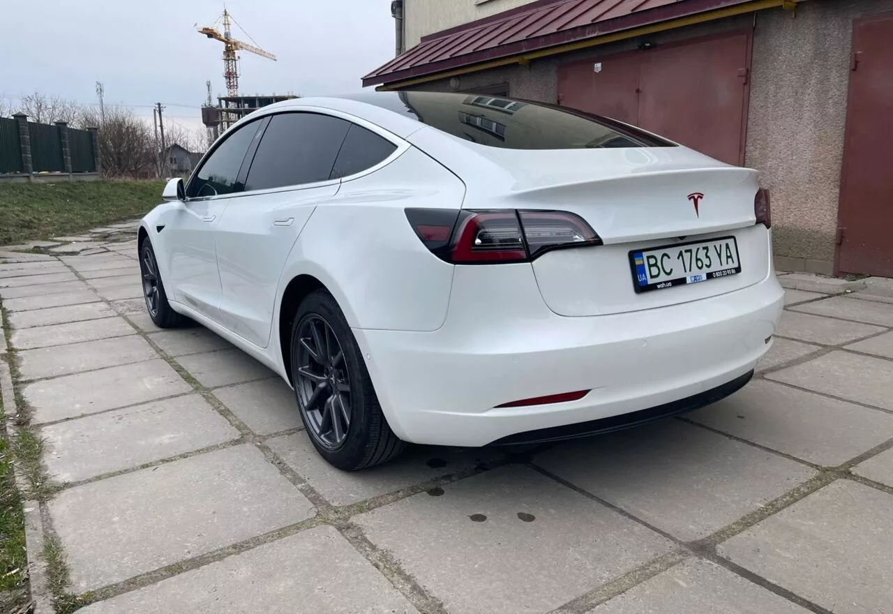 Tesla Model 3  60 kWh 2020181