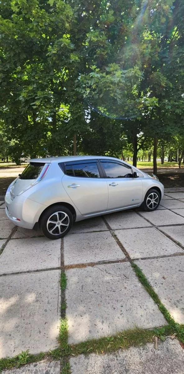 Nissan Leaf  24 kWh 201421