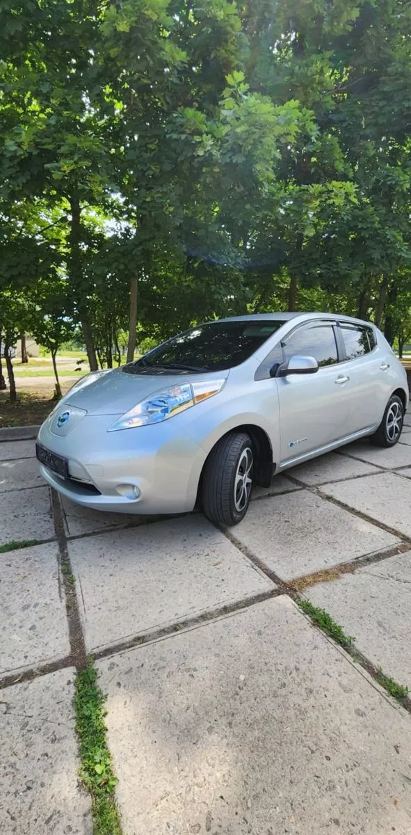 Nissan Leaf  24 kWh 2014111