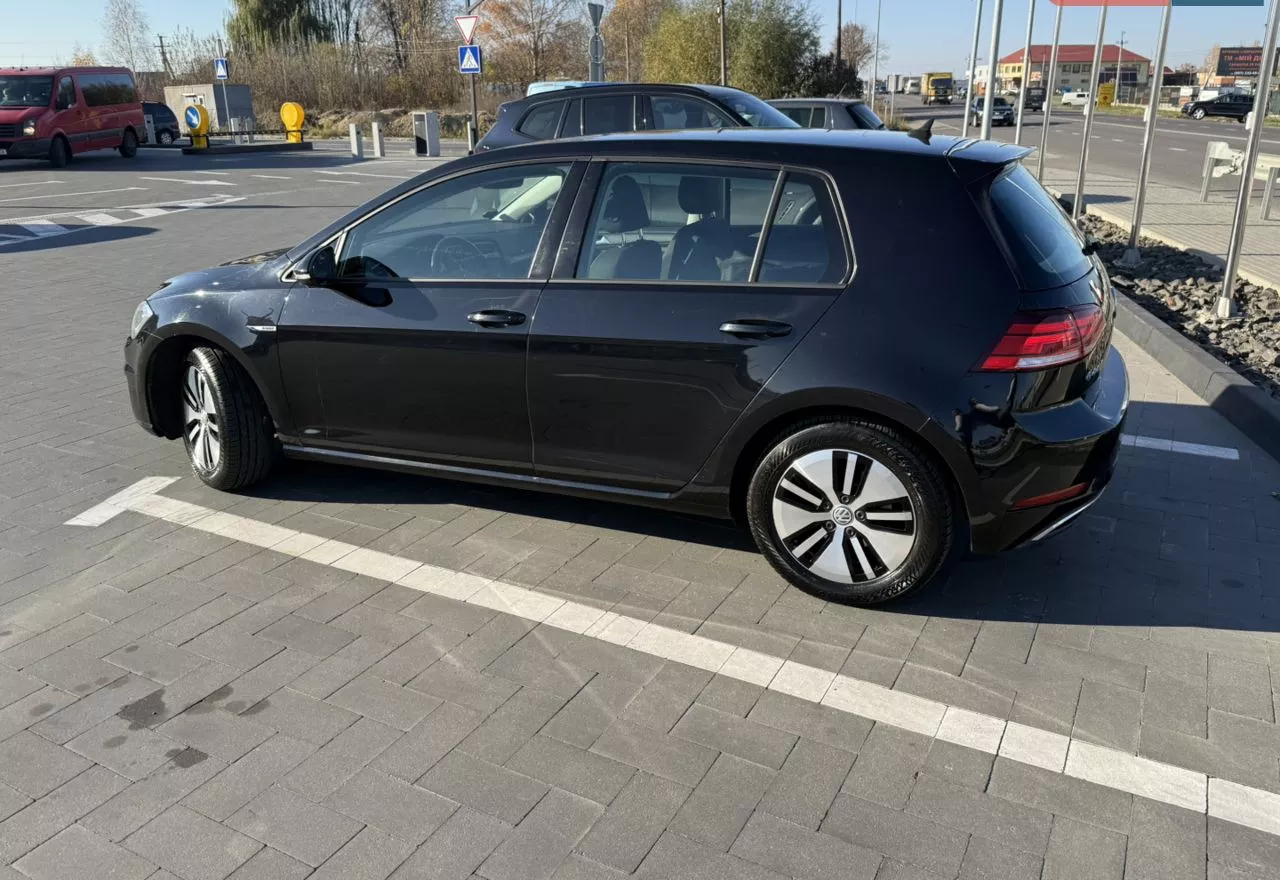 Volkswagen e-Golf  35.8 kWh 201721