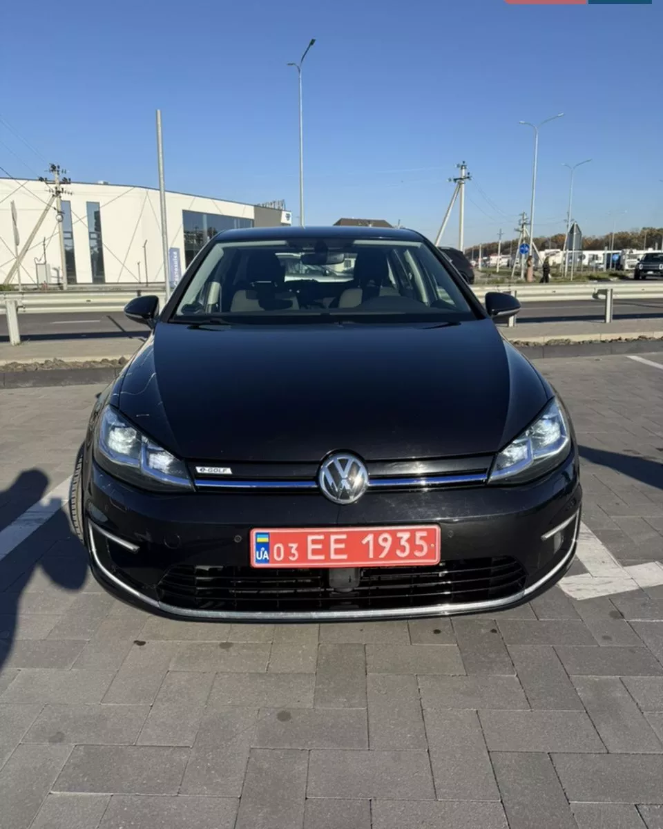 Volkswagen e-Golf  35.8 kWh 201731