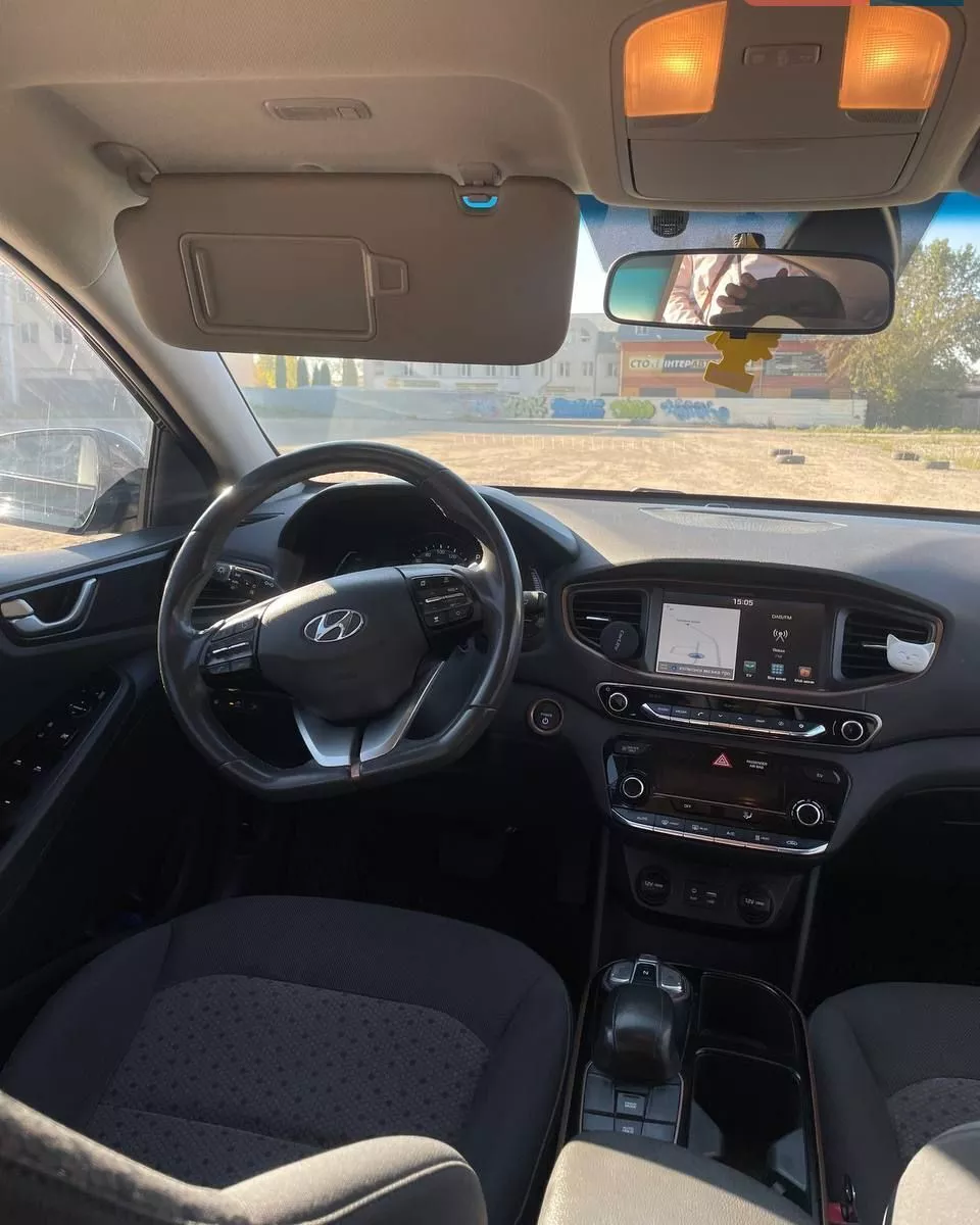 Hyundai Ioniq  2019161