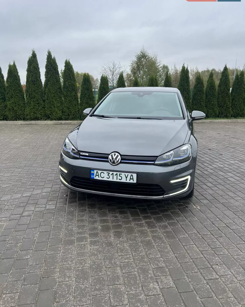 Volkswagen e-Golf  35.8 kWh 201921