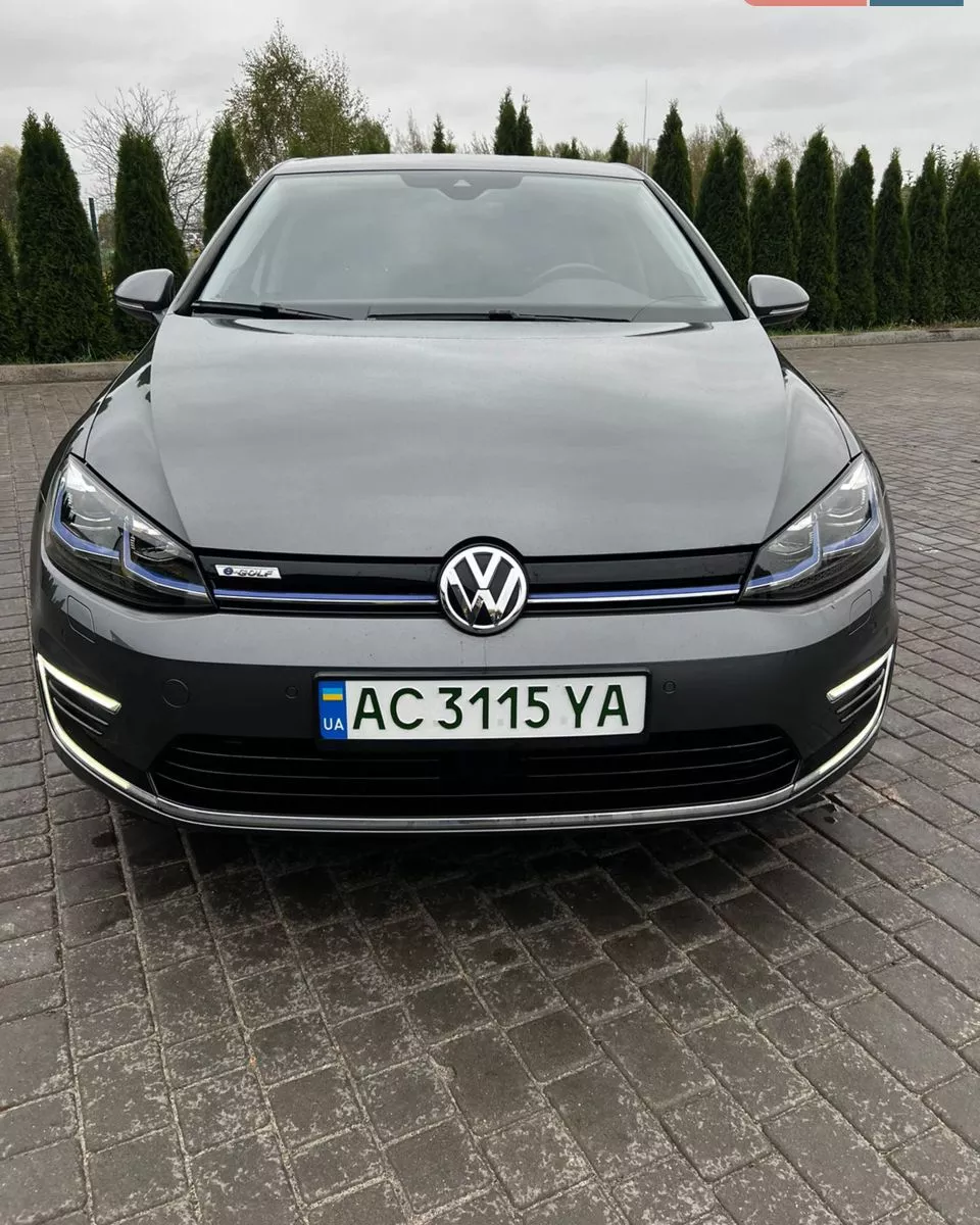 Volkswagen e-Golf  35.8 kWh 2019131