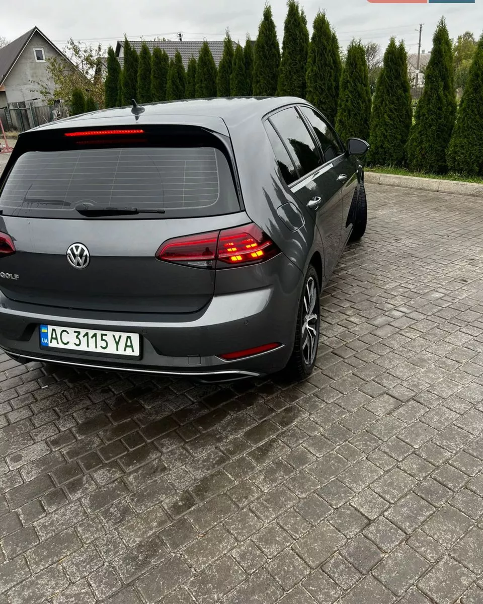 Volkswagen e-Golf  35.8 kWh 2019251