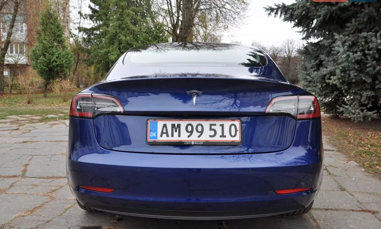 Tesla Model 3  63.7 kWh 202171