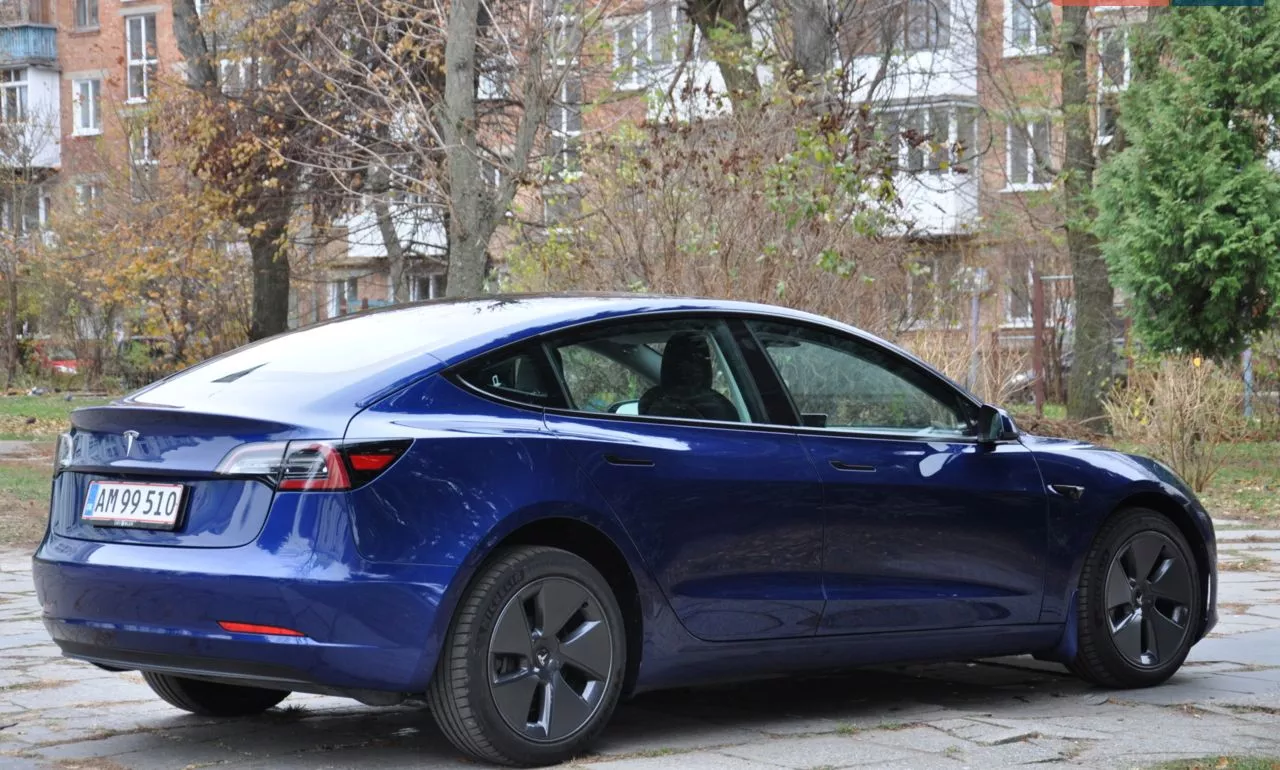 Tesla Model 3  63.7 kWh 202191