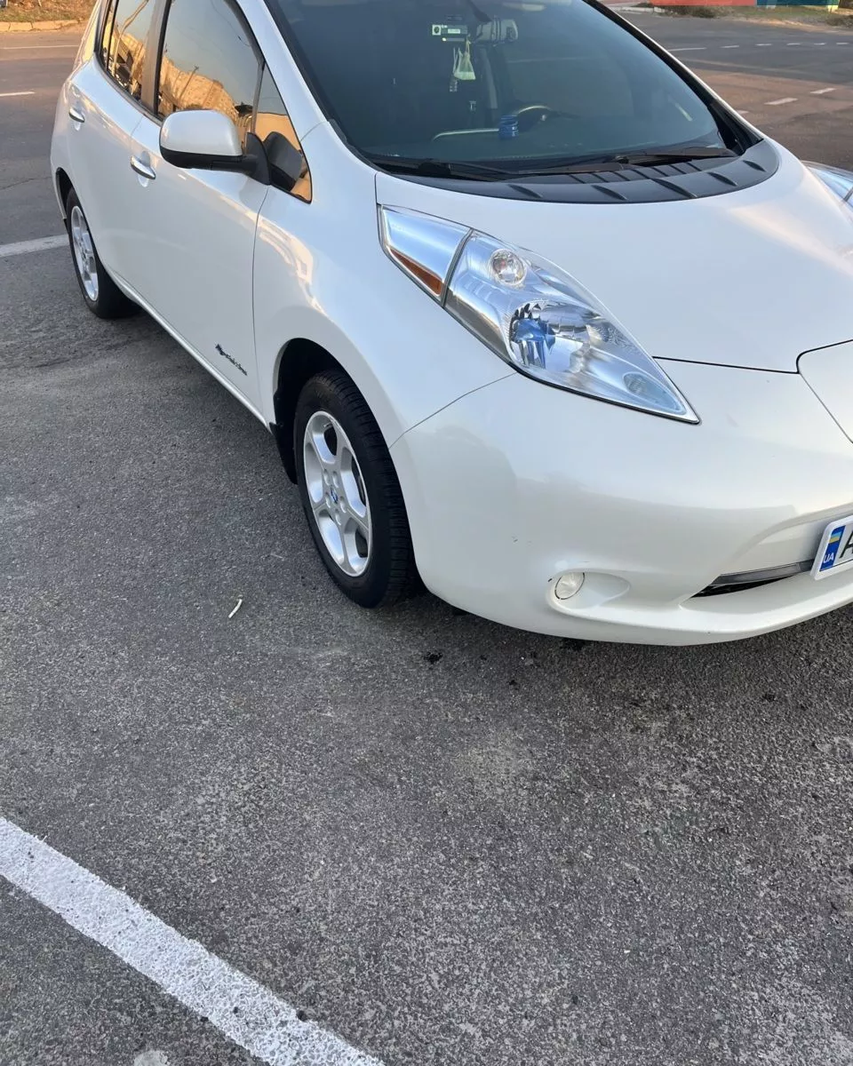 Nissan Leaf  24 kWh 201321