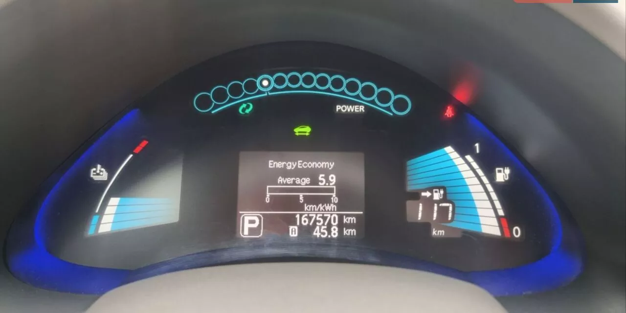 Nissan Leaf  24 kWh 2014101