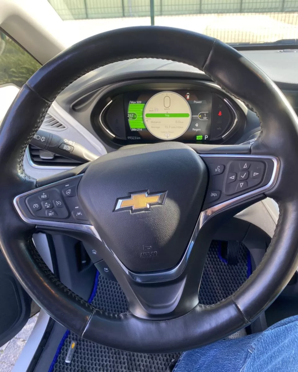 Chevrolet Bolt EV  60 kWh 2017111