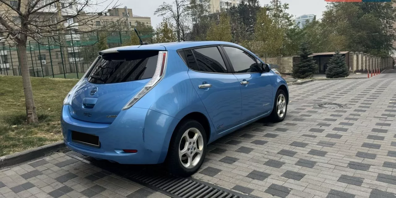 Nissan Leaf  201321