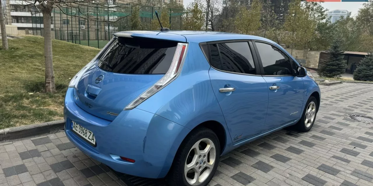 Nissan Leaf  201341