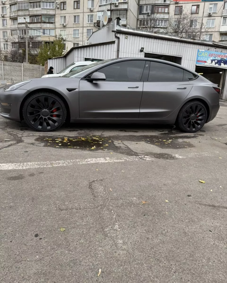 Tesla Model 3  82.5 kWh 202241