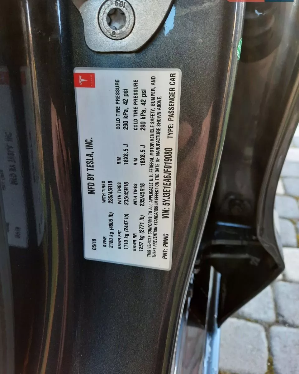 Tesla Model 3  75 kWh 2018391