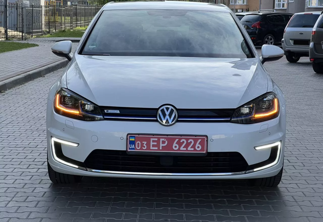 Volkswagen e-Golf  35.8 kWh 201941