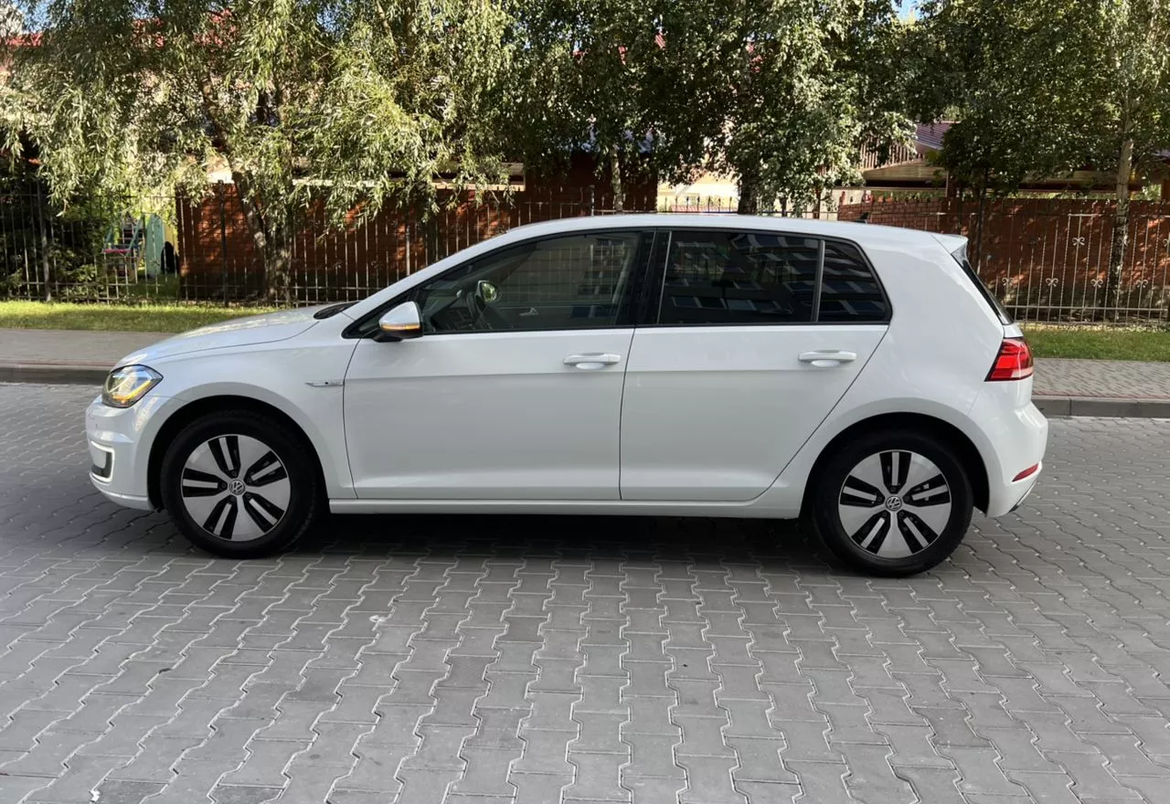 Volkswagen e-Golf  35.8 kWh 201961