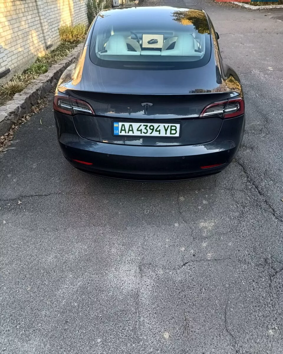 Tesla Model 3  62 kWh 202211