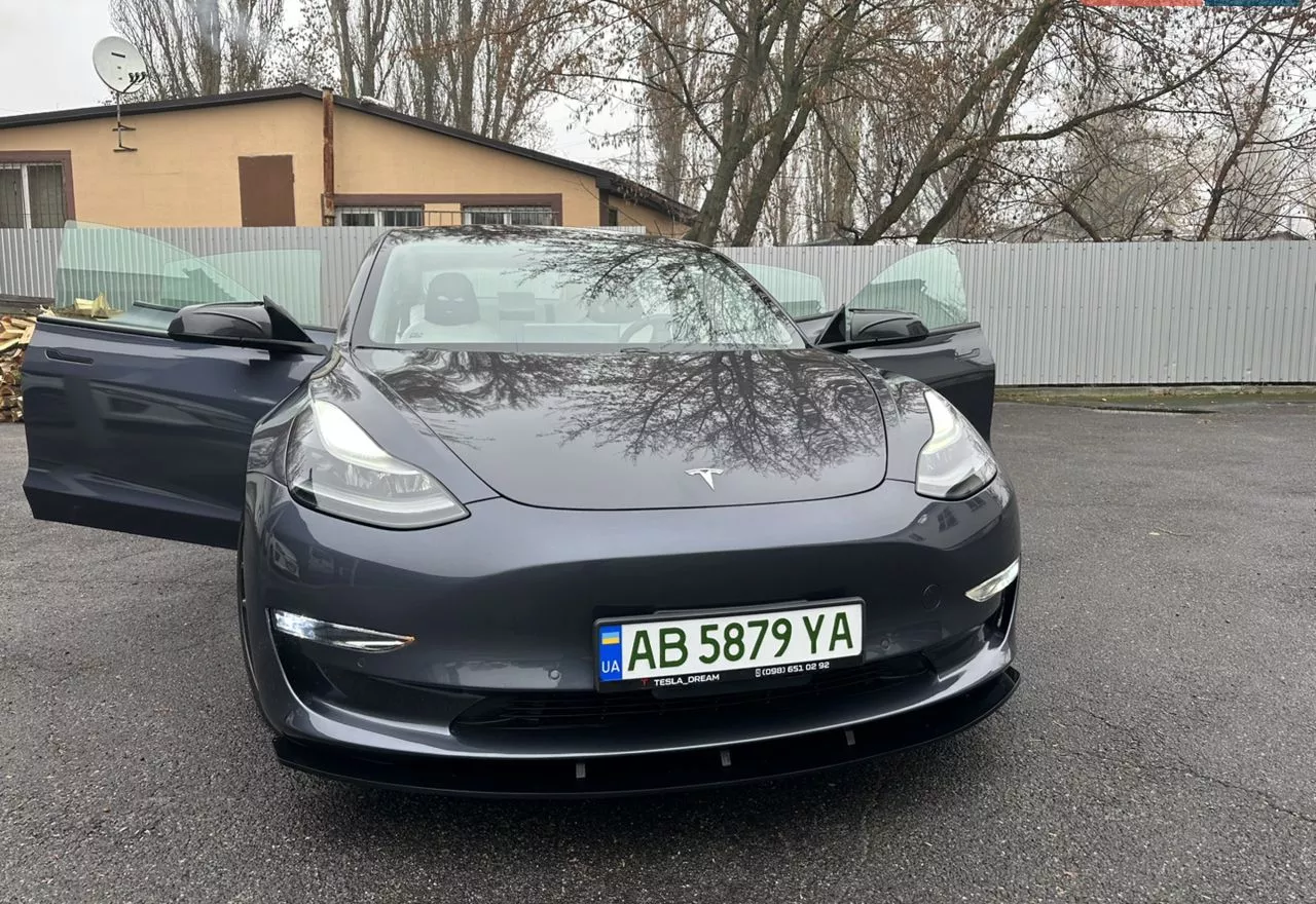 Tesla Model 3  82.5 kWh 2020161