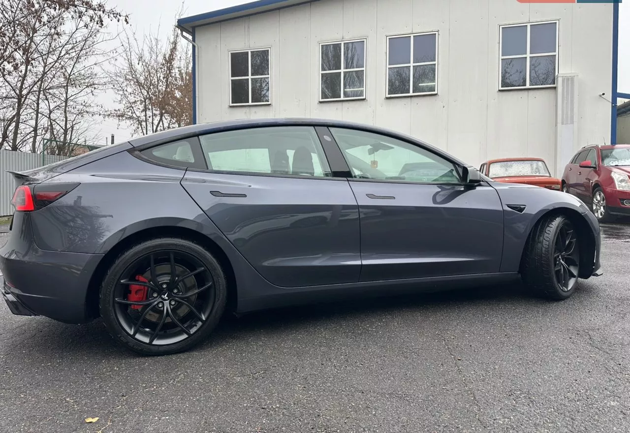 Tesla Model 3  82.5 kWh 2020181