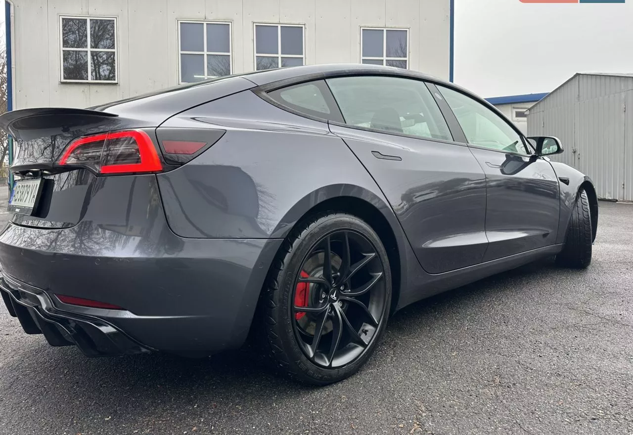 Tesla Model 3  82.5 kWh 2020191