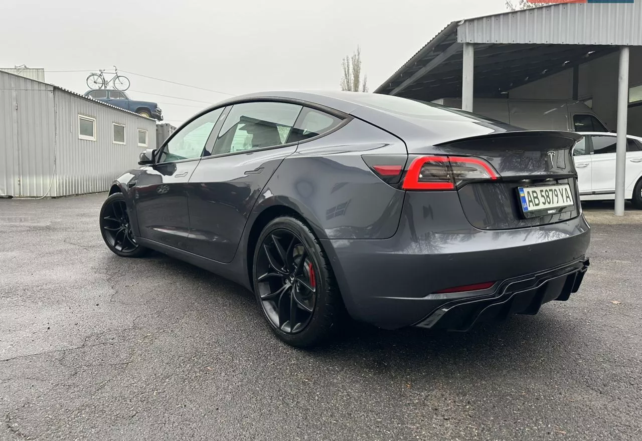 Tesla Model 3  82.5 kWh 2020281