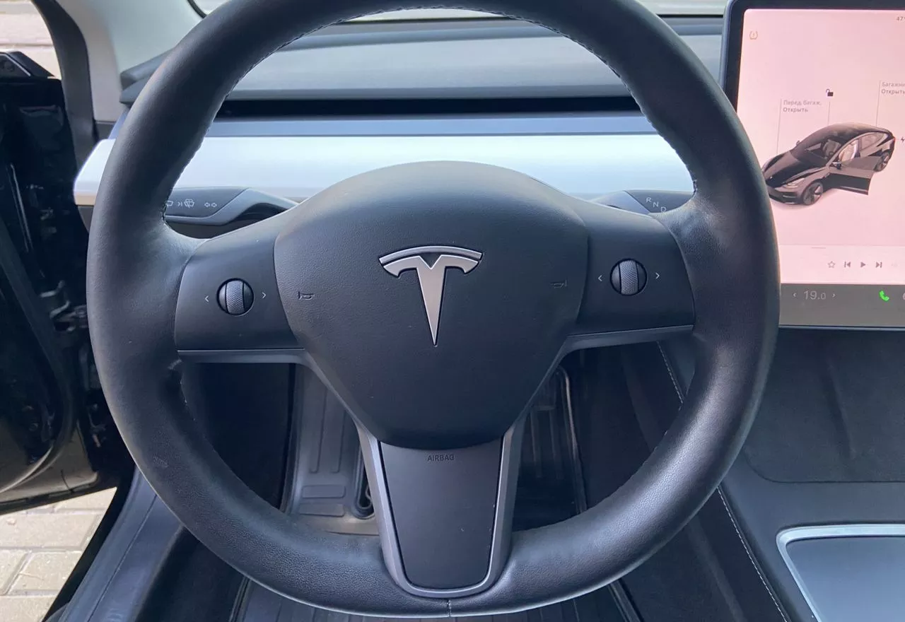 Tesla Model 3  82.5 kWh 2022141