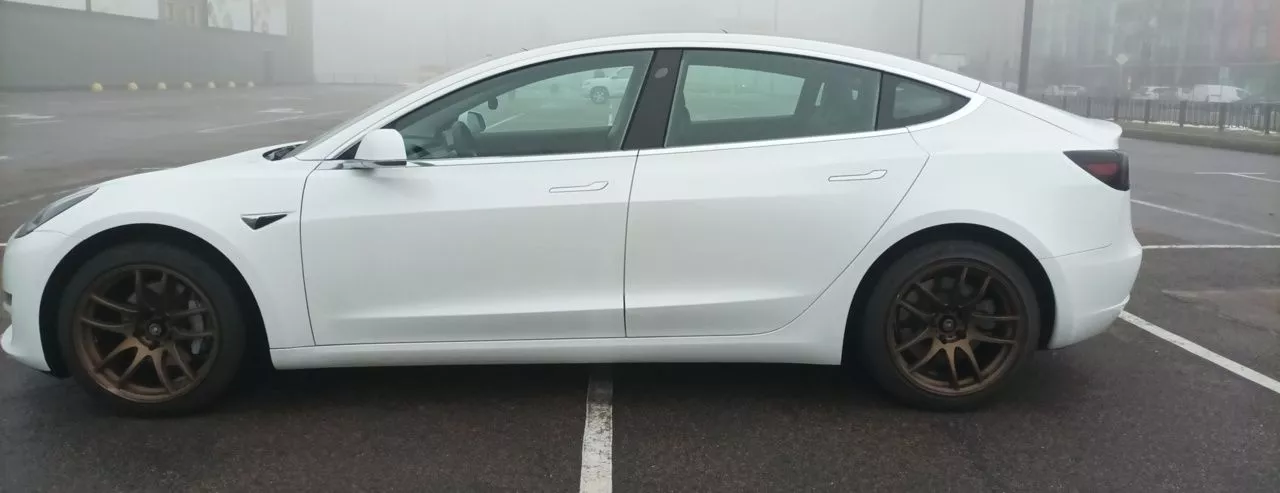 Tesla Model 3  80.5 kWh 2019141