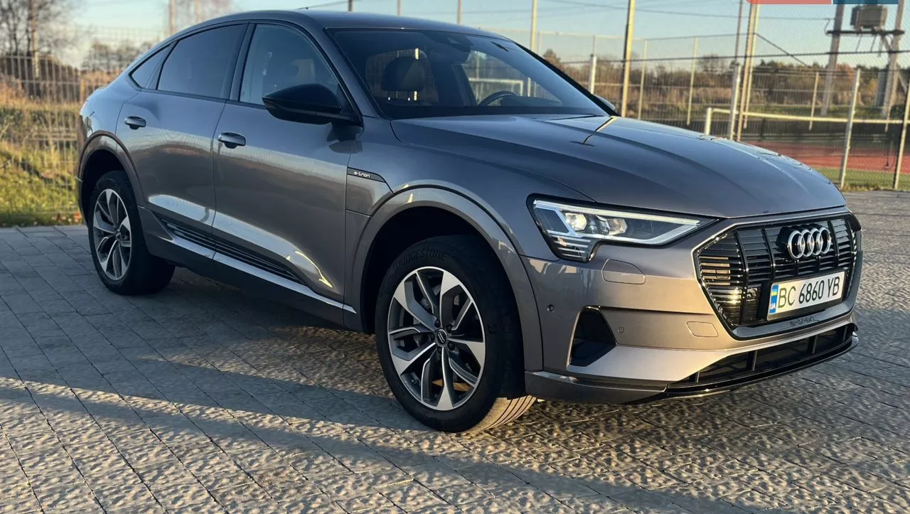 Audi E-tron Sportback 