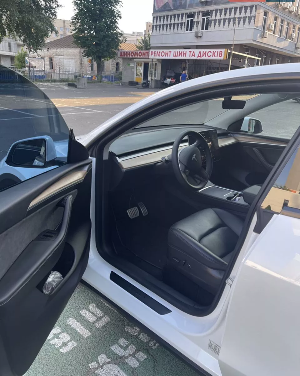 Tesla Model Y  82 kWh 202261