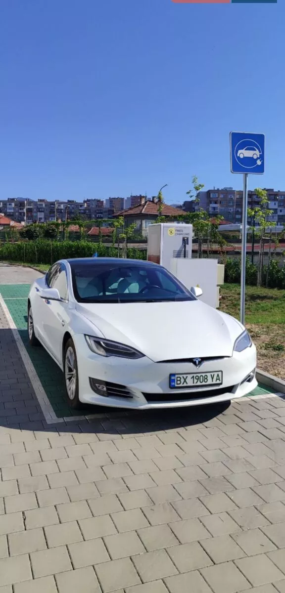 Tesla Model S  100 kWh 2019231