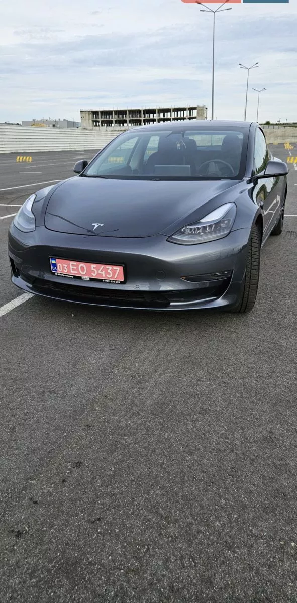 Tesla Model 3  54 kWh 202121