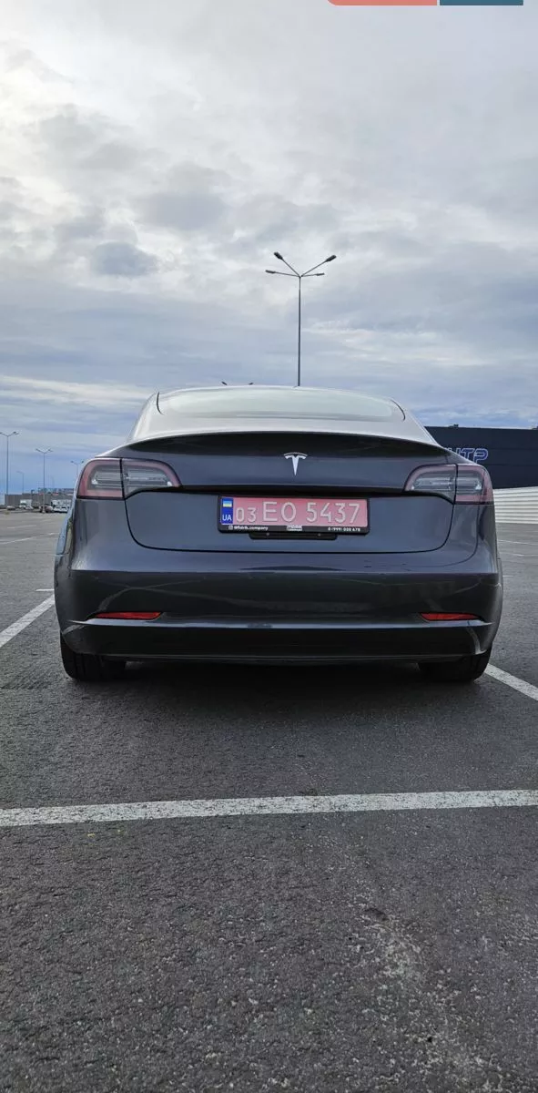 Tesla Model 3  54 kWh 202141