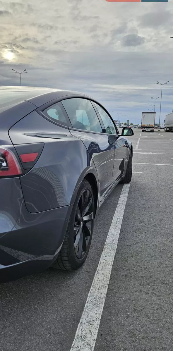 Tesla Model 3  54 kWh 202161