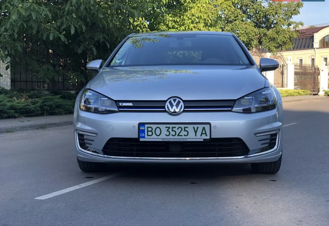 Volkswagen e-Golf  35.8 kWh 201921