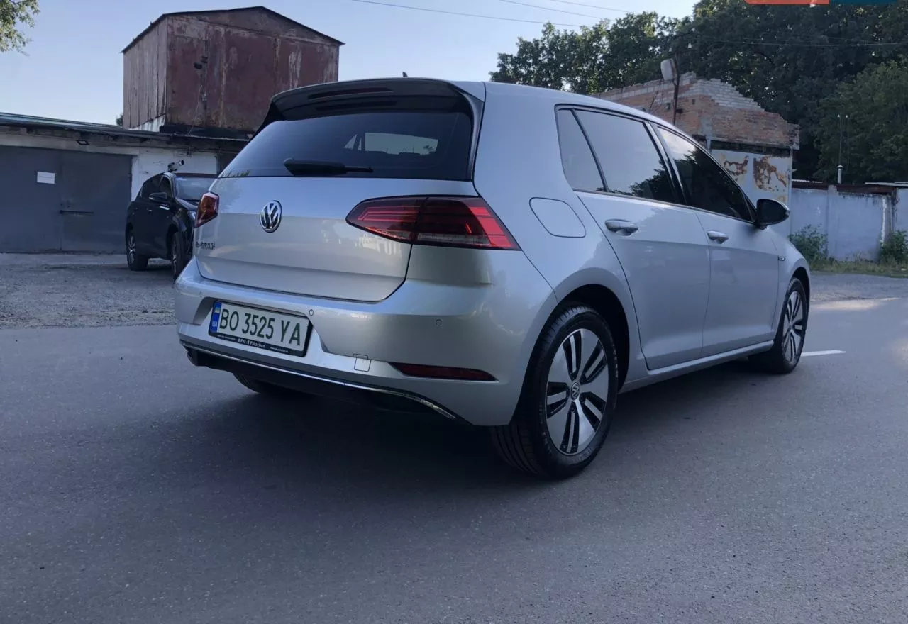 Volkswagen e-Golf  35.8 kWh 201951