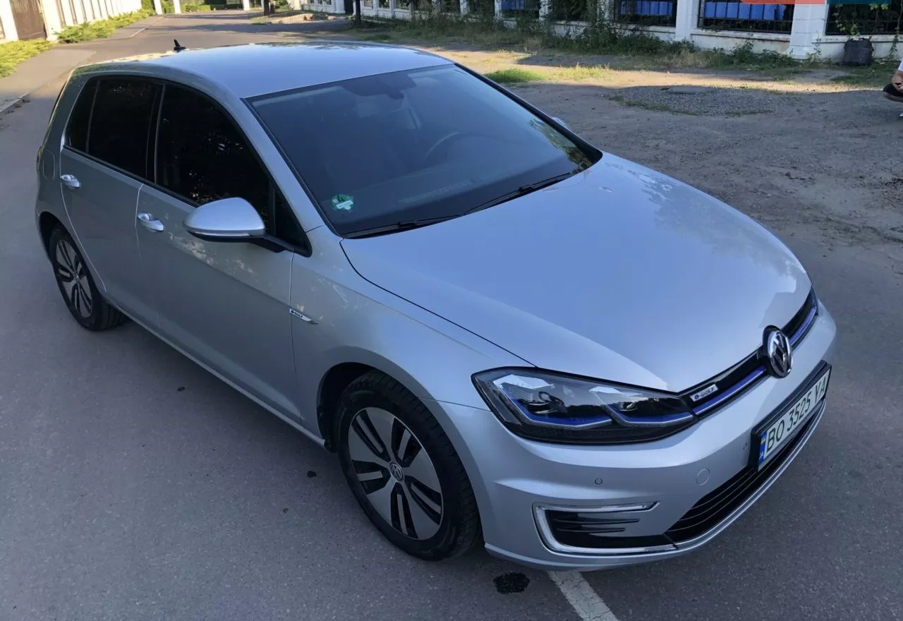 Volkswagen e-Golf  35.8 kWh 2019131